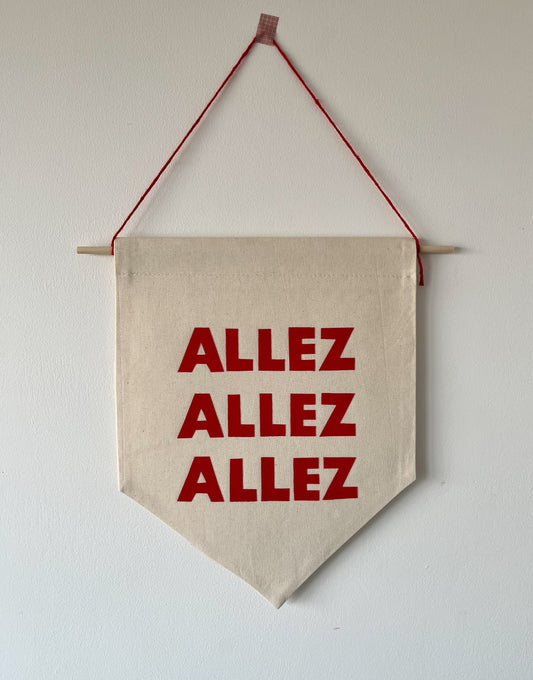 Liverpool 'Allez Allez Allez' Pennant Flag
